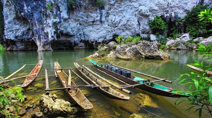 Sohoton Caves and Natural Bridge Park